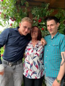PO CO MAM TAM WRACAĆ?