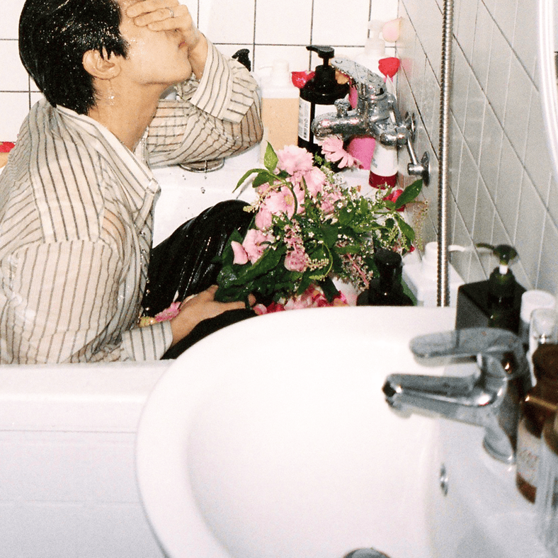 호프풀로맨틱 (Hopeful Romantic)