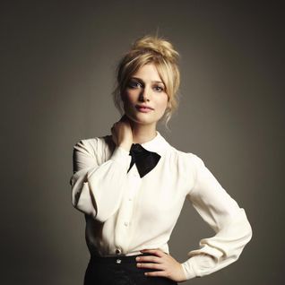 Alison Sudol