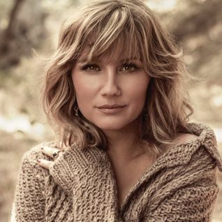 Jennifer Nettles