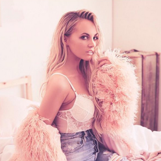 Samantha Jade