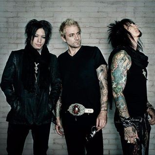 Sixx:A.M.
