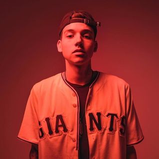 Sky Rompiendo El Bajo