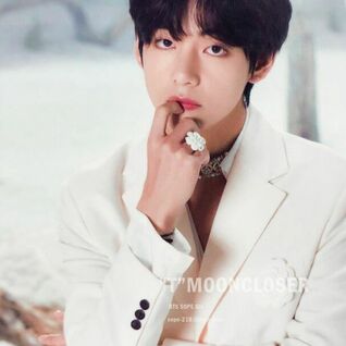 V (뷔) / BTS